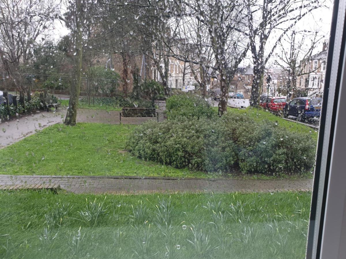 Arsenal Highbury & Islington Beautifully Presented Bed and Breakfast Londen Buitenkant foto